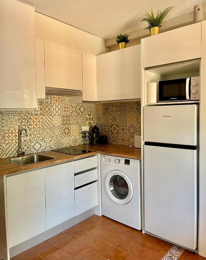 Bonito Apartamento Con Terraza, Jardin Y Piscina Кала'н Бош Екстериор снимка