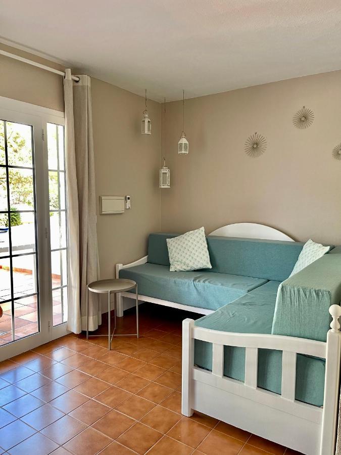 Bonito Apartamento Con Terraza, Jardin Y Piscina Кала'н Бош Екстериор снимка